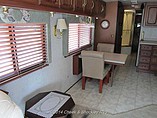 2000 Winnebago Ultimate Freedom Photo #7