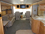 2004 Winnebago Ultimate Freedom Photo #4