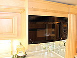 2004 Winnebago Ultimate Freedom Photo #8