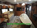 2015 Winnebago Ultralite Photo #23
