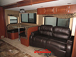 2015 Winnebago Ultralite Photo #10