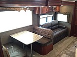 2015 Winnebago Ultralite Photo #13