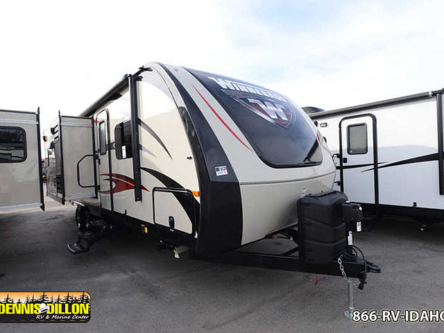 2015 Winnebago Ultralite Photo