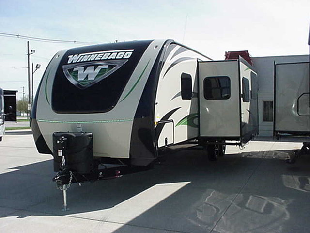 2015 Winnebago Ultralite Photo
