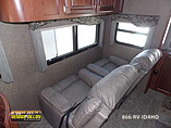2015 Winnebago Ultralite Photo #9