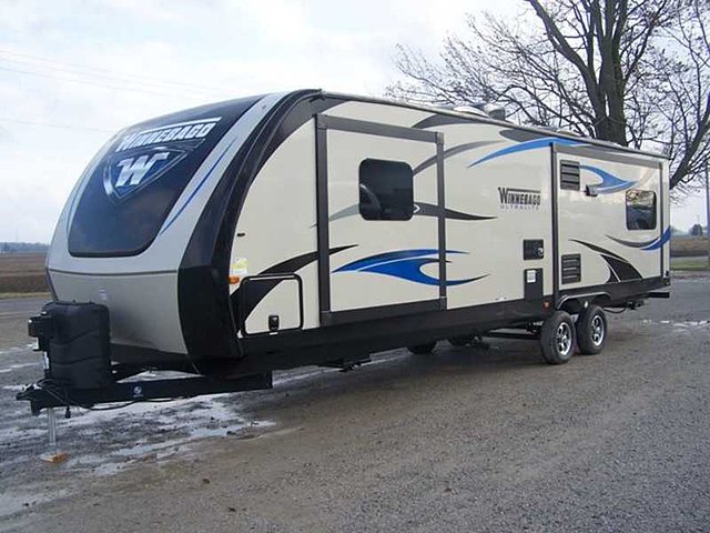 2015 Winnebago Ultralite Photo