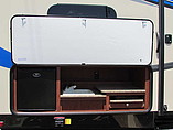 2015 Winnebago Ultralite Photo #9