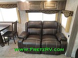 2016 Winnebago Ultralite Photo #16