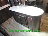 2016 Winnebago Ultralite Photo #22