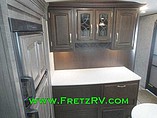 2016 Winnebago Ultralite Photo #26