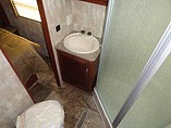 2015 Winnebago Ultralite Photo #13