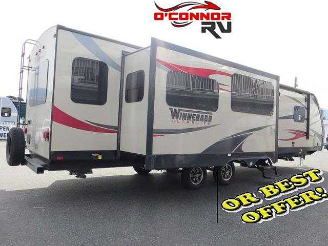 2015 Winnebago Ultralite Photo