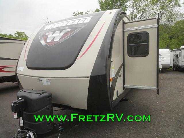 2015 Winnebago Ultralite Photo