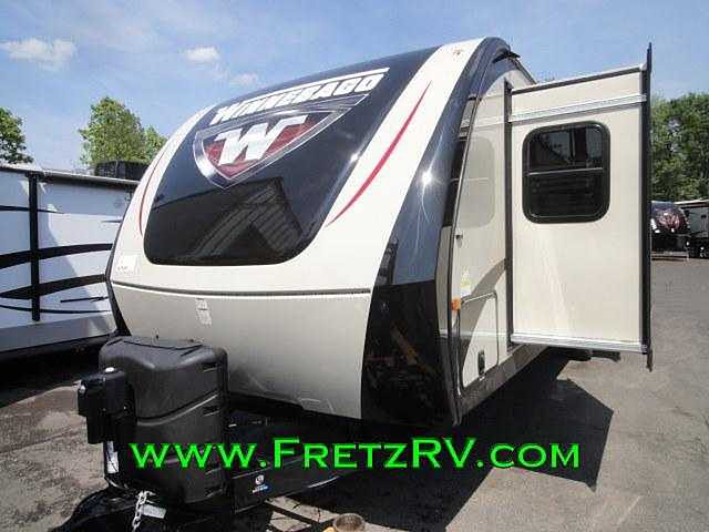 2016 Winnebago Ultralite Photo
