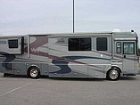 2005 Winnebago Vectra Photo #1