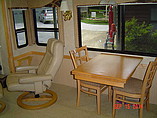 2005 Winnebago Vectra Photo #19