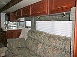 2004 Winnebago Vectra Photo #3