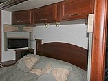 2004 Winnebago Vectra Photo #8