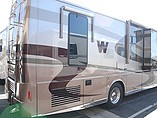 2004 Winnebago Vectra Photo #3