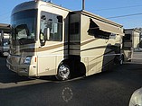 2005 Winnebago Vectra Photo #2