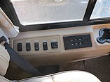 2005 Winnebago Vectra Photo #51