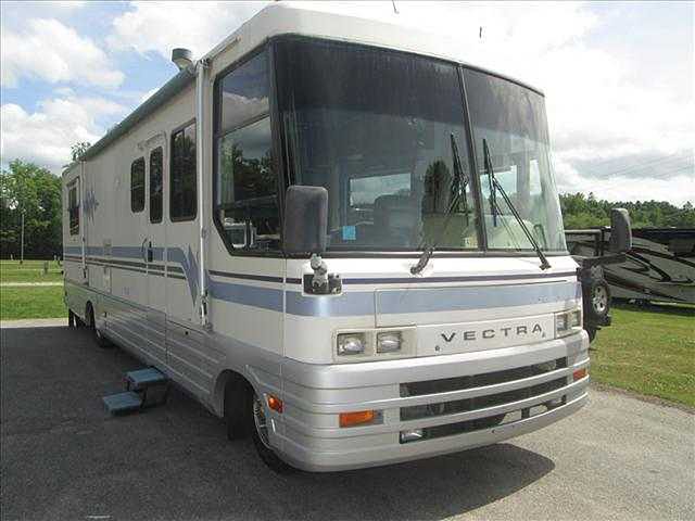 1994 Winnebago Vectra Photo