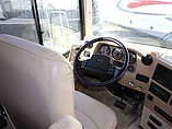 2004 Winnebago Vectra Photo #22