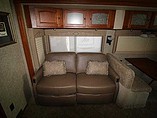 2008 Winnebago Vectra Photo #11