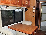 1999 Winnebago Vectra Photo #5