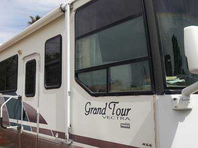 99 Winnebago Vectra Grand Tour