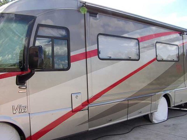 2010 Winnebago Via Photo