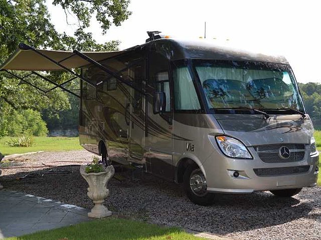 2014 Winnebago Via Photo