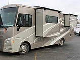 2015 Winnebago Vista Photo #2