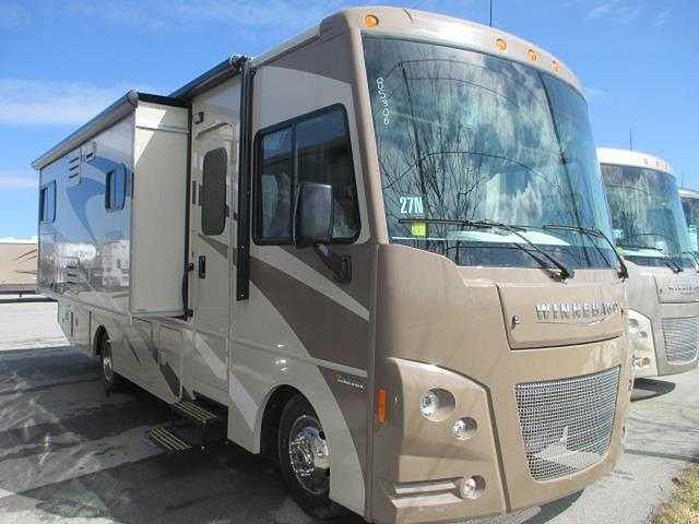 2015 Winnebago Vista Photo
