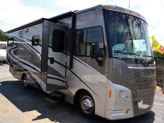 2015 Winnebago Vista Photo