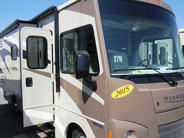 2015 Winnebago Vista Photo