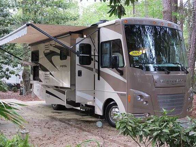 2015 Winnebago Vista Photo