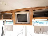 2007 Winnebago Vista Photo #35