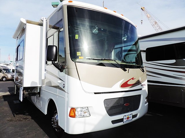 2012 Winnebago Vista Photo