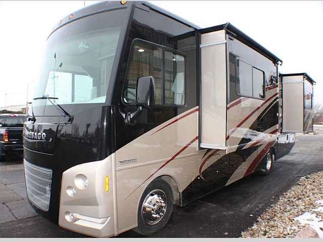 2015 Winnebago Vista Photo