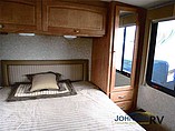 2010 Winnebago Vista Photo #28