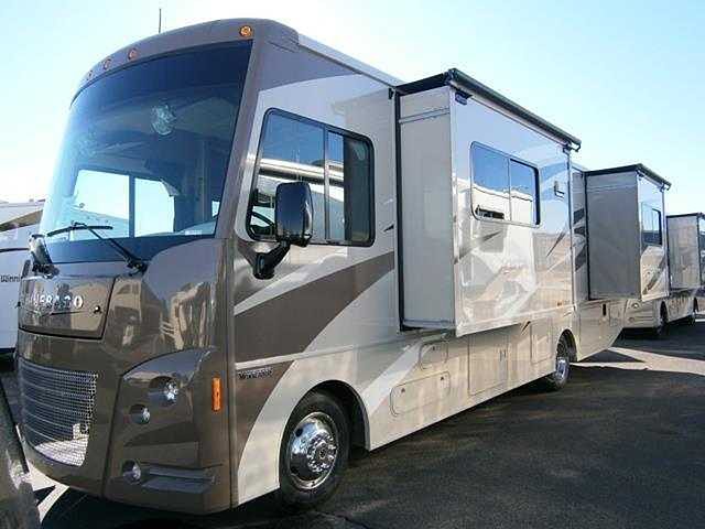 2015 Winnebago Vista Photo