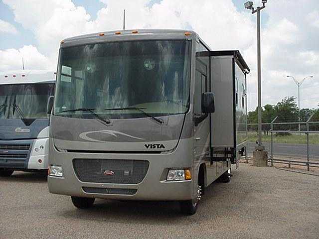 10 Winnebago Vista