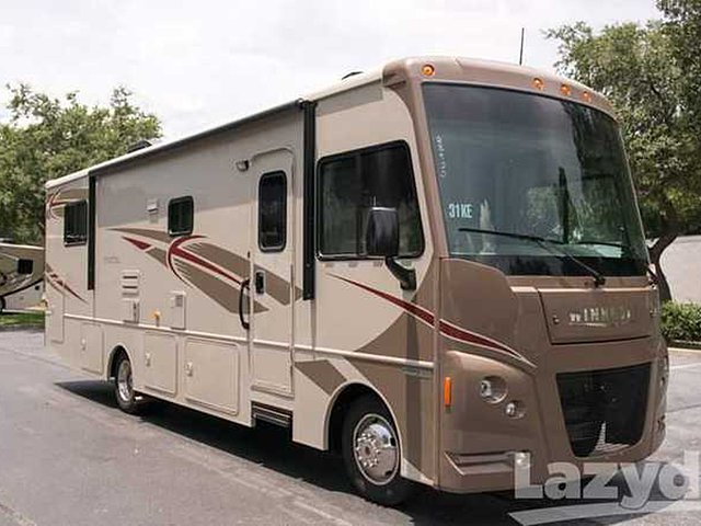 2016 Winnebago Vista Photo