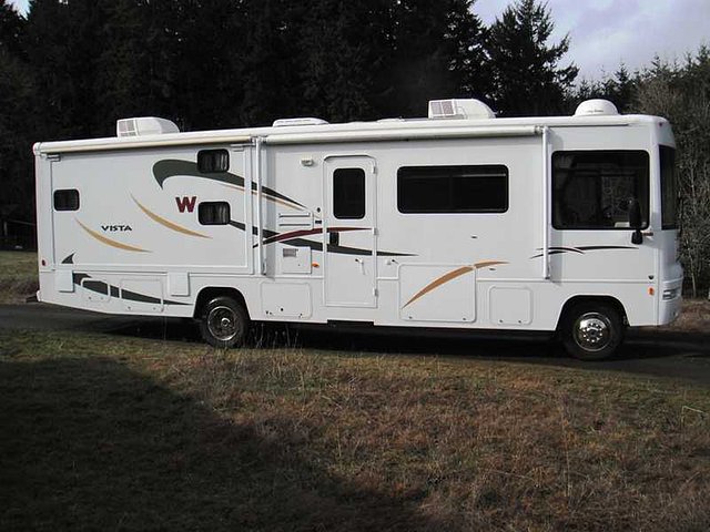 2008 Winnebago Vista Photo