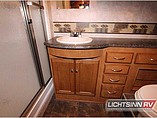 2012 Winnebago Vista Photo #9