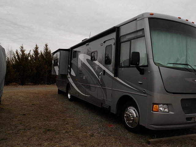 2012 Winnebago Vista Photo