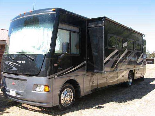 2013 Winnebago Vista Photo