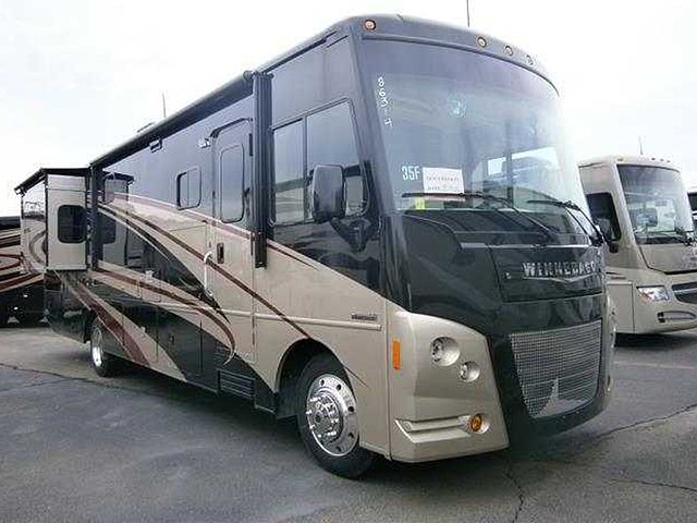 2015 Winnebago Vista Photo