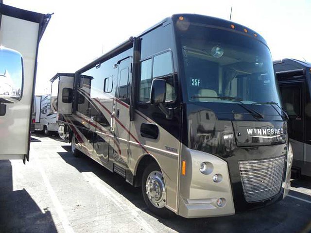 2016 Winnebago Vista Photo